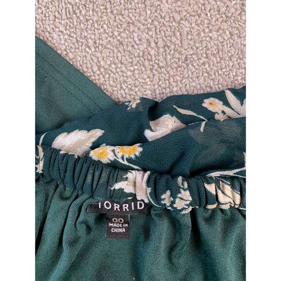 Torrid Dress Mini Off the Shoulder Floral Green Size 10 (M/L) - Picture 6 of 9